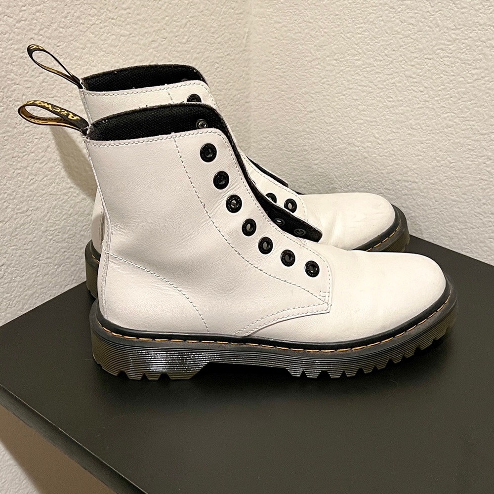 White Dr. Martens, size 7